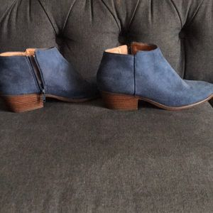 Size 7 Blue Suede Boots